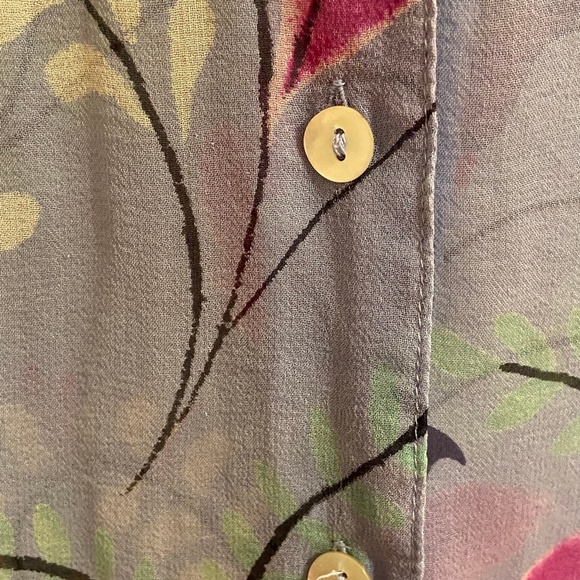 Tess Studio Silk Sheer Button Down Floral Blouse Women Size 8 - Picture 8 of 10